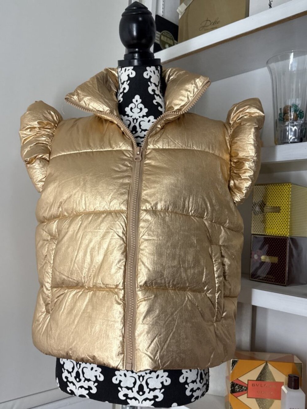 SIMPLY SOUTHERN PUFFER VEST, Gold, Women's M/L Pockets Cap Sleeves Shiny Zip Up